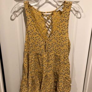 American eagle outfitters yellow floral Top/Blouse